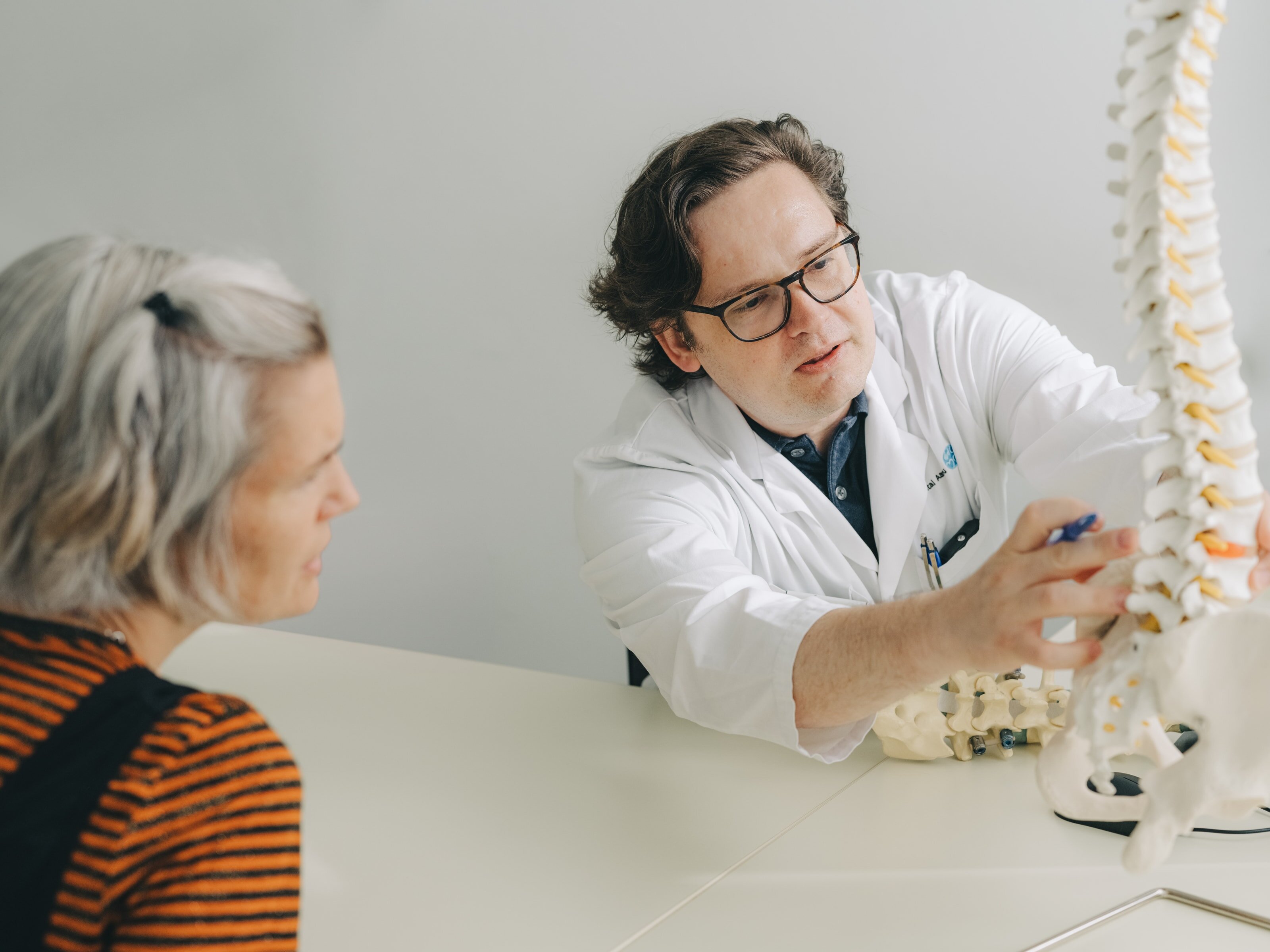 Dr. med. Johann Kunst: Möglichst viel Lebensqualität mit wenig chirurgischer Invasivität, lautet der Leitsatz für Eingriffe. Dr. med. Johann Kunst: Möglichst viel Lebensqualität mit wenig chirurgischer Invasivität, lautet der Leitsatz für Eingriffe.