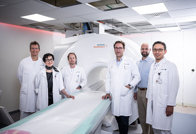 Dr. med. Alexander Cornelius,  Prof. Dr. med. Franca Wagner, Prof. Dr. med. Pasquale Mordasini, Prof. Dr. med. Sebastian Schindera, Benjamin Kast, Dr. med. Andres Spirig