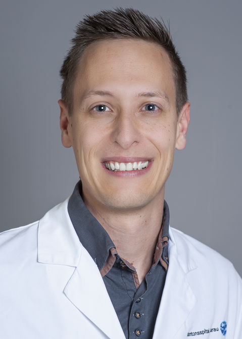 Dr. med.  Jonas Scheuzger